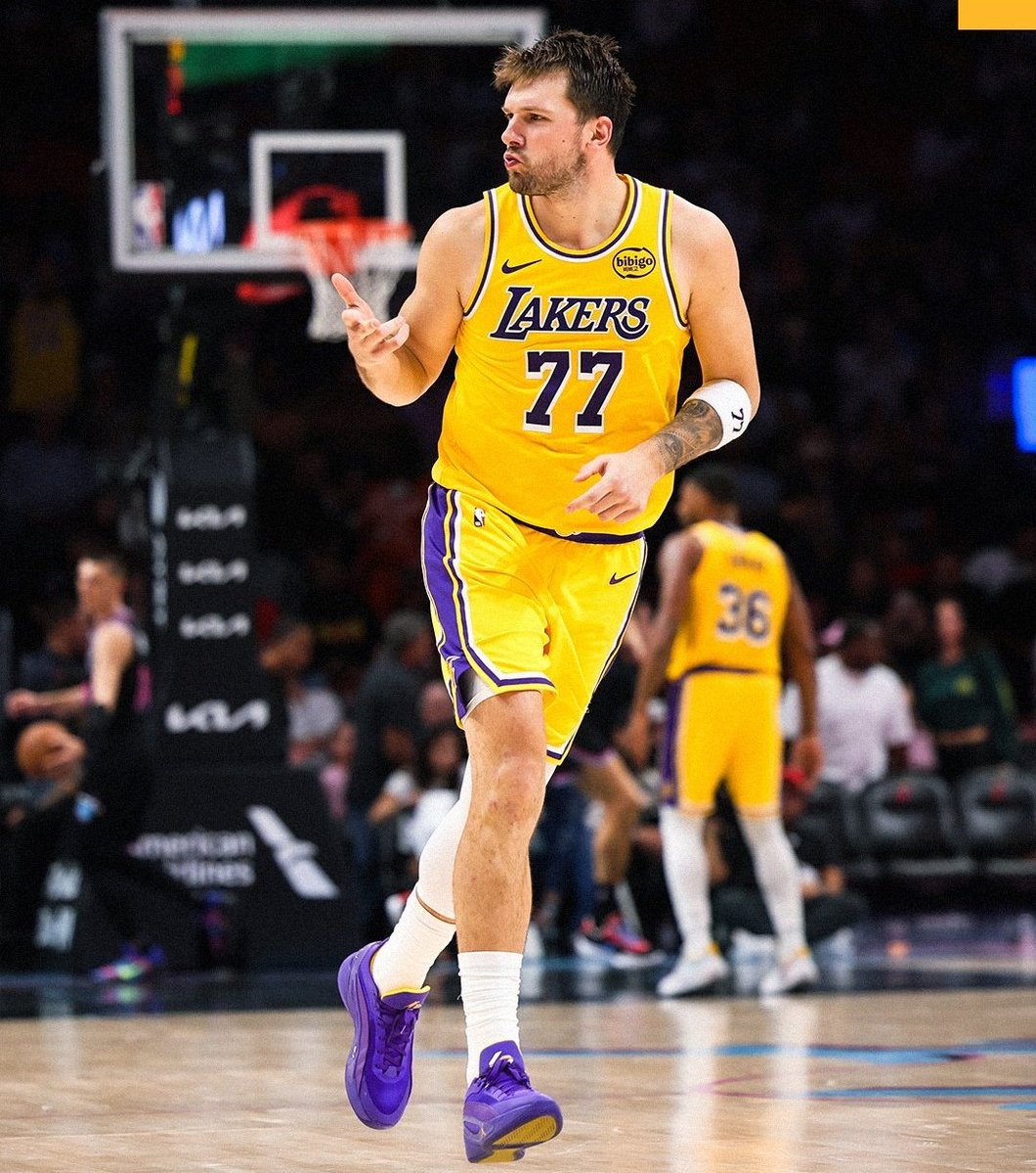 Historia Leclerc tweet media