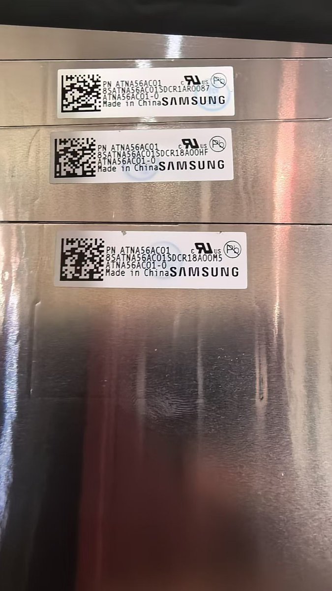 lpscreens's tweet image. ATNA56AC01-0 / ATNA56AC02-1
15.6" OLED laptop screen
Ultra-sharp resolution, true blacks &amp;amp; vibrant colors.
Perfect for premium replacements 💻
#OLED #LaptopScreen #OLEDDisplay