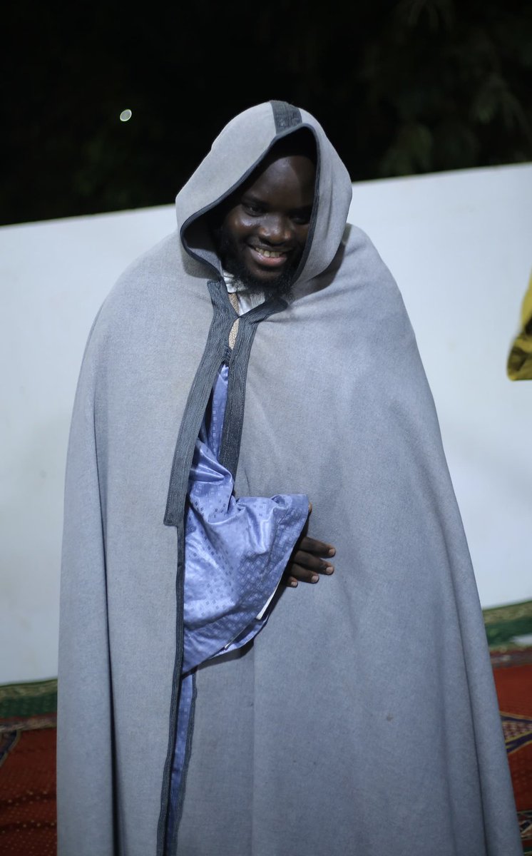 Baay_hacker's tweet photo. Borom KHASSAID sante nala
bou werr
5 ans si reine niouy amal jangoum FOULKOU bi ak
KHOURANIYAH di niaane kou baax ki saxal niou si minde mi te rakhassal niou sunu khol bamou sett tabal si MAAM IBRA FAAL mou founki si ba dara
doussi khadj loudoul moom
Borom KHASSAID  sante nala https://t.co/m1VoBpe2rb