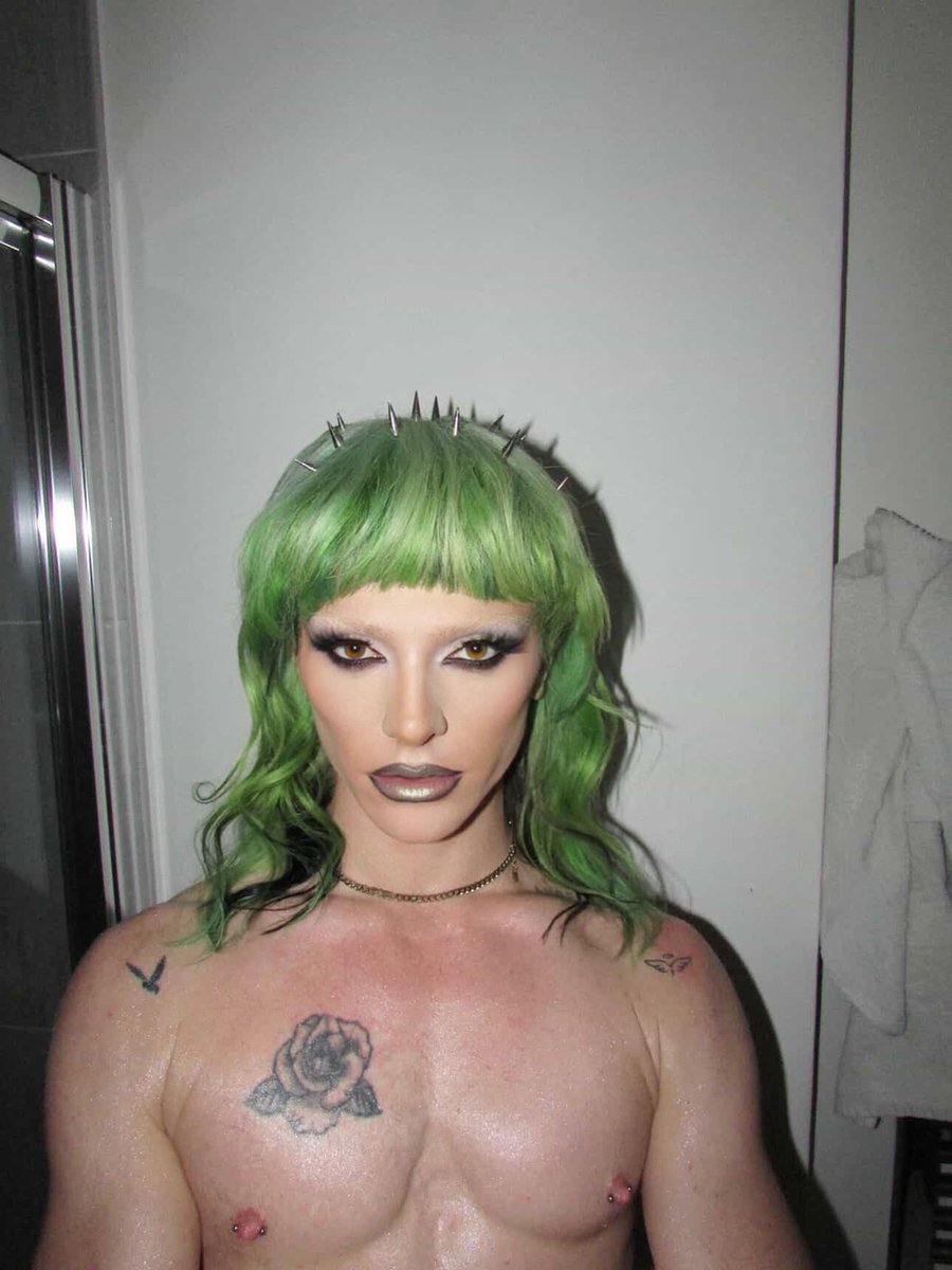 BÎмÎηÎ tweet media