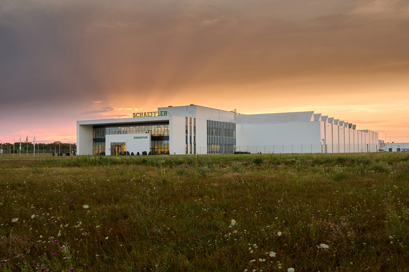 PMF Magazine tweet media