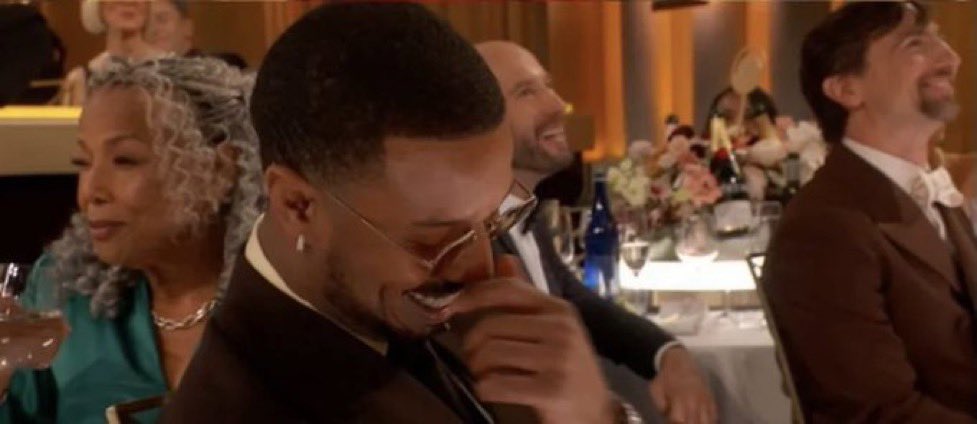 ALikkleWotless tweet media