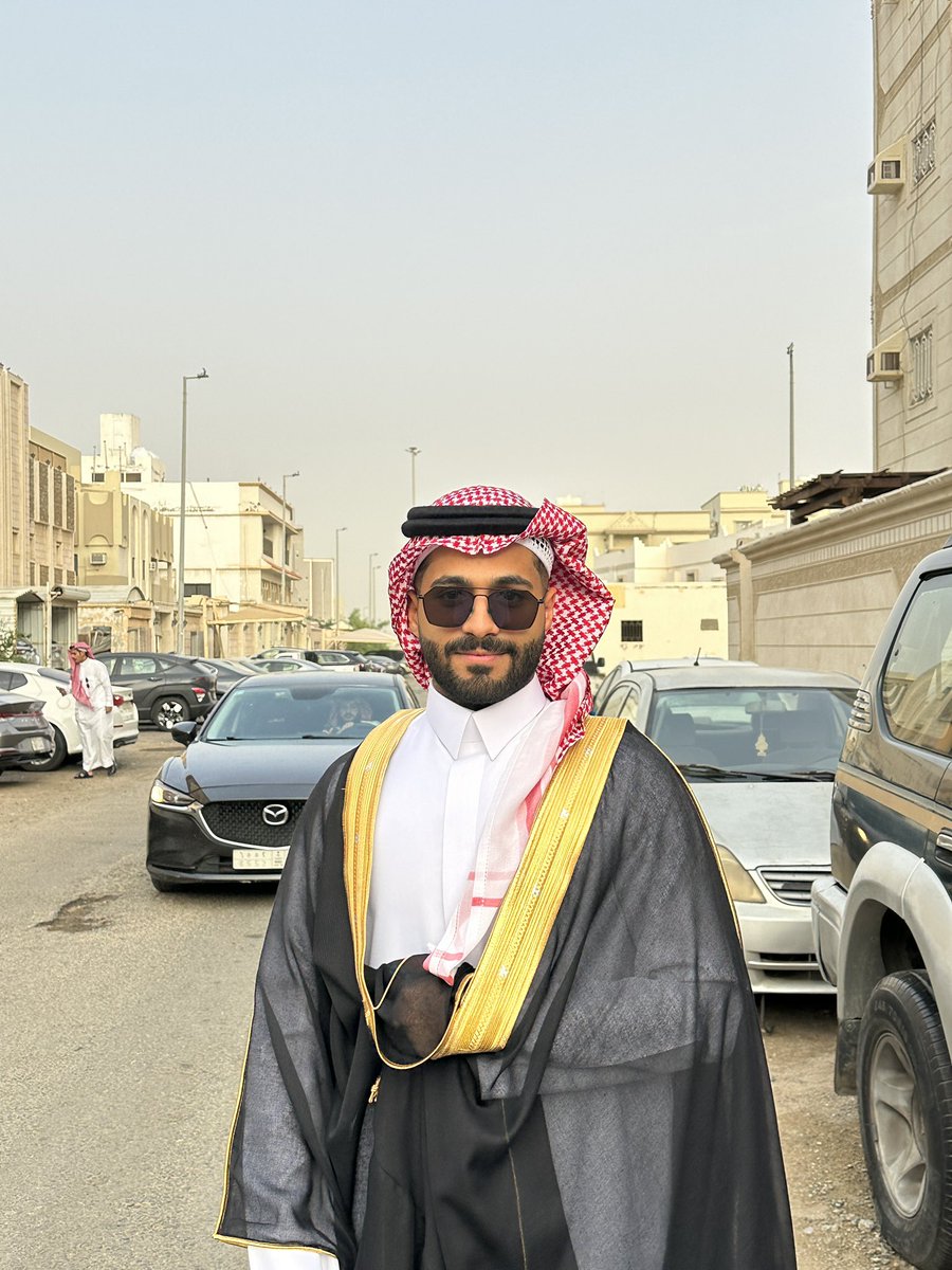 ALi tweet media