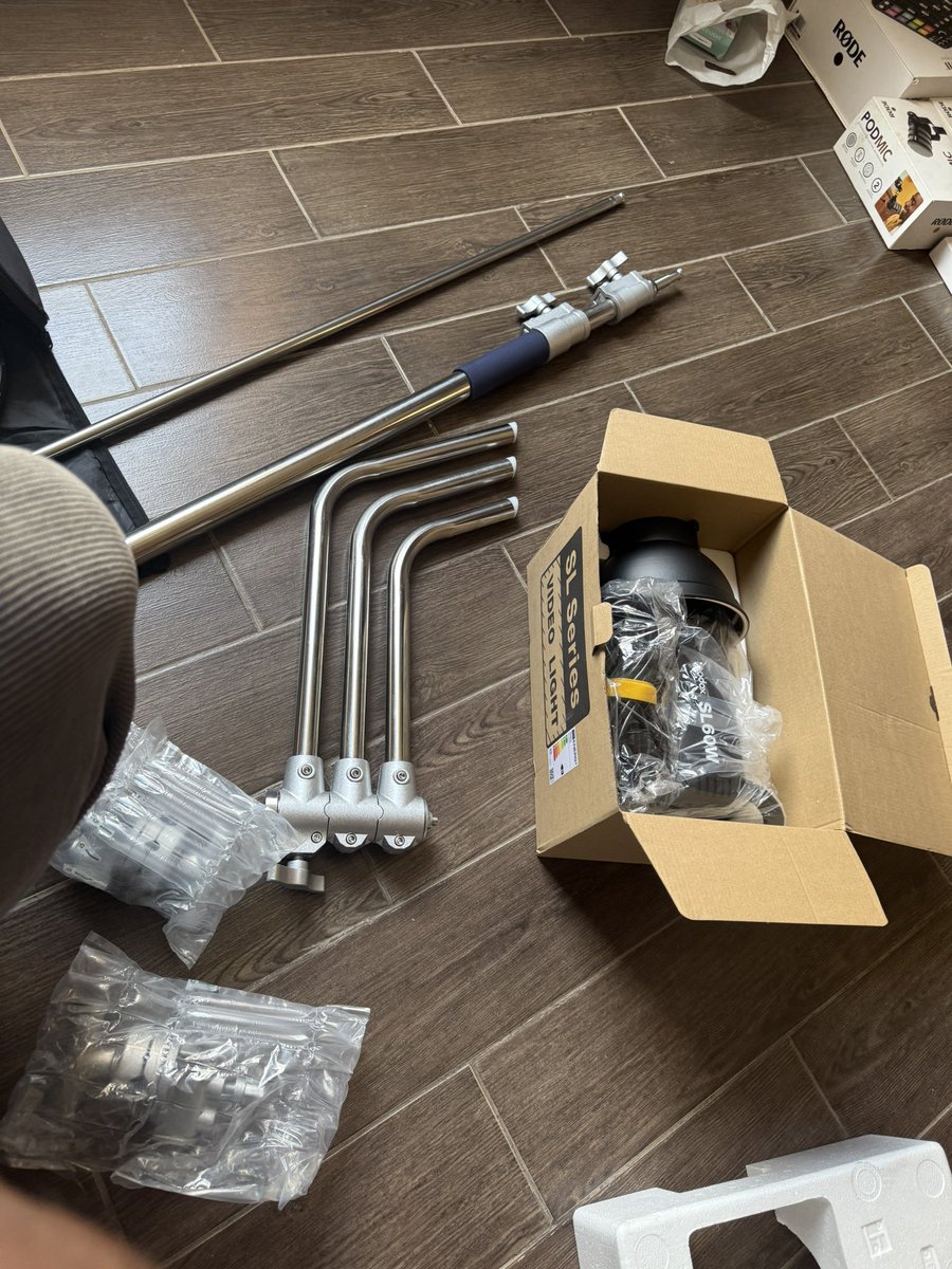 OniiCode tweet media