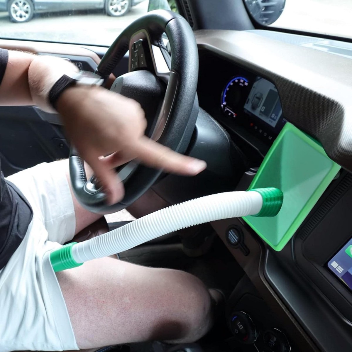 ひねくれ坊 tweet media