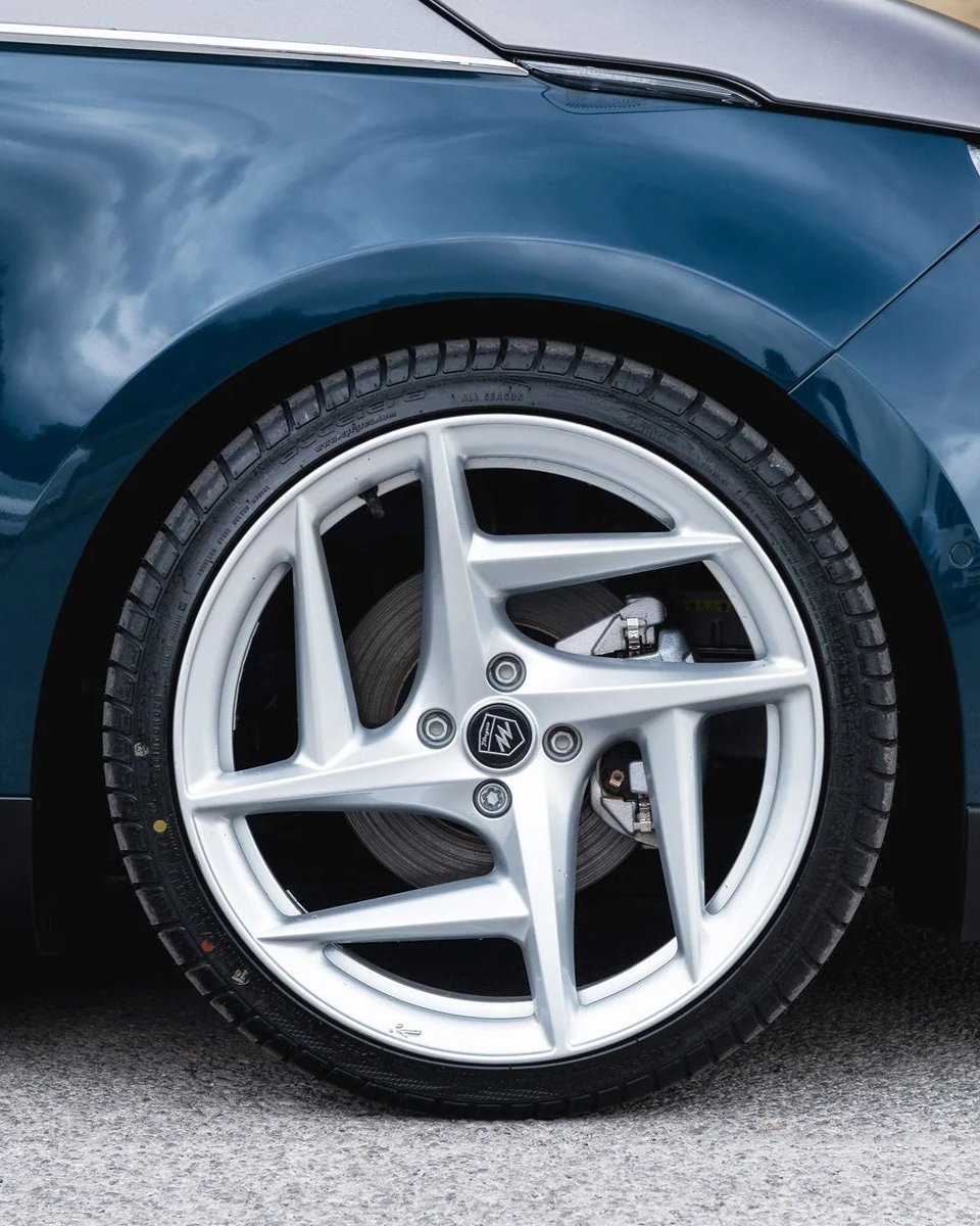 Kahn Design tweet media