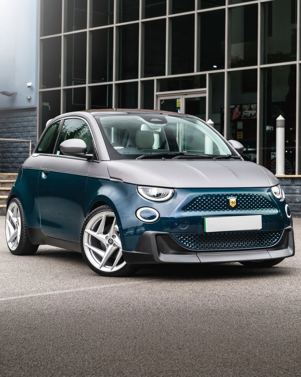 Kahn Design tweet media