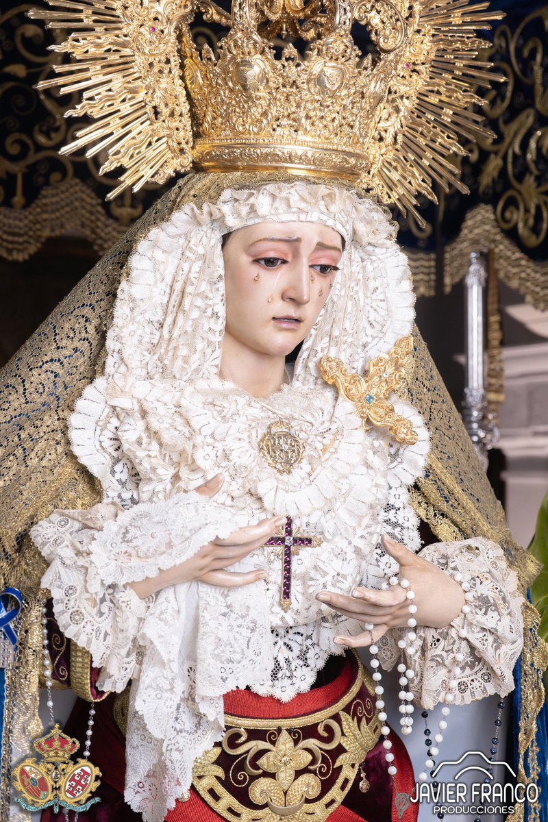 HJesusNazareno's tweet photo. 🟣 En un nuevo quinto Viernes de Cuaresma, Viernes del Señor, amanece Ntra. Sra. de la Amargura entronizada en su paso de palio junto a San Juan Evangelista, a la espera de una nueva mañana de Viernes Santo. 

#SS’26
#AmarguraNazarena
#HdadDelNazareno

📷 @JFSproduciones https://t.co/n3IOVVbi7x