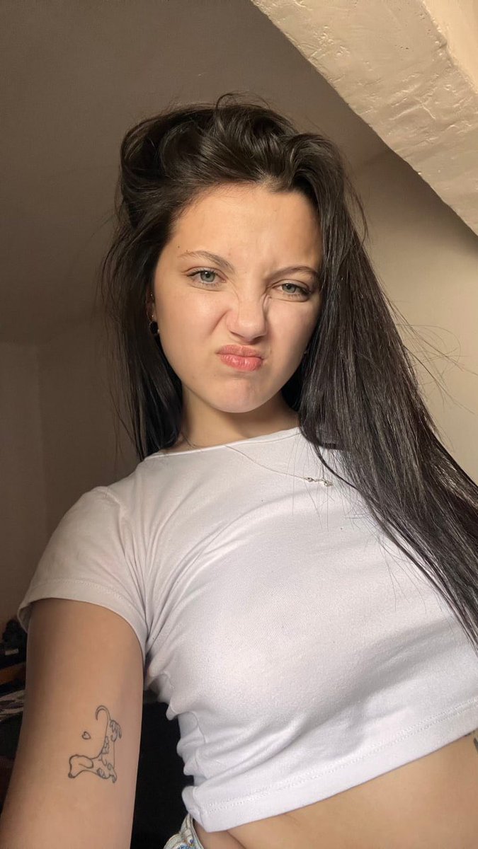 Millie 🌹 tweet media