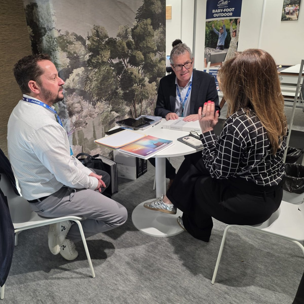 Muraspec Wallcoverings tweet media