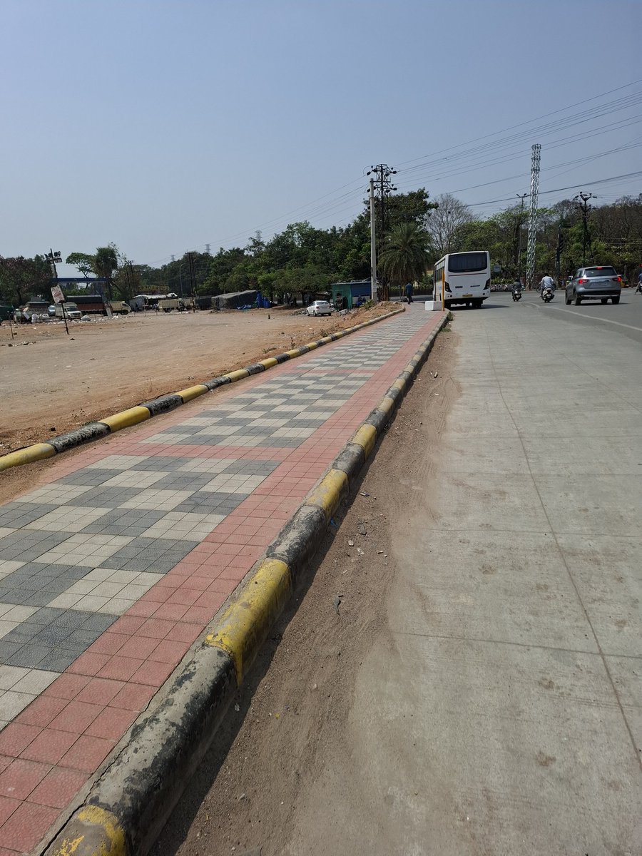 Ram242424's tweet photo. When Kandadi Jyotsna Shiva Reddy garu @ShivaJyotsna raised the need for footpaths at Quthbullapur MunicipalOffice, it echoed public voice

Today, under the Congress govt, footpaths have become a reality at #Quthbullapur Municipal Office

@revanth_anumula @TelanganaCMO
#Hyderabad https://t.co/LDffQ1ryhp
