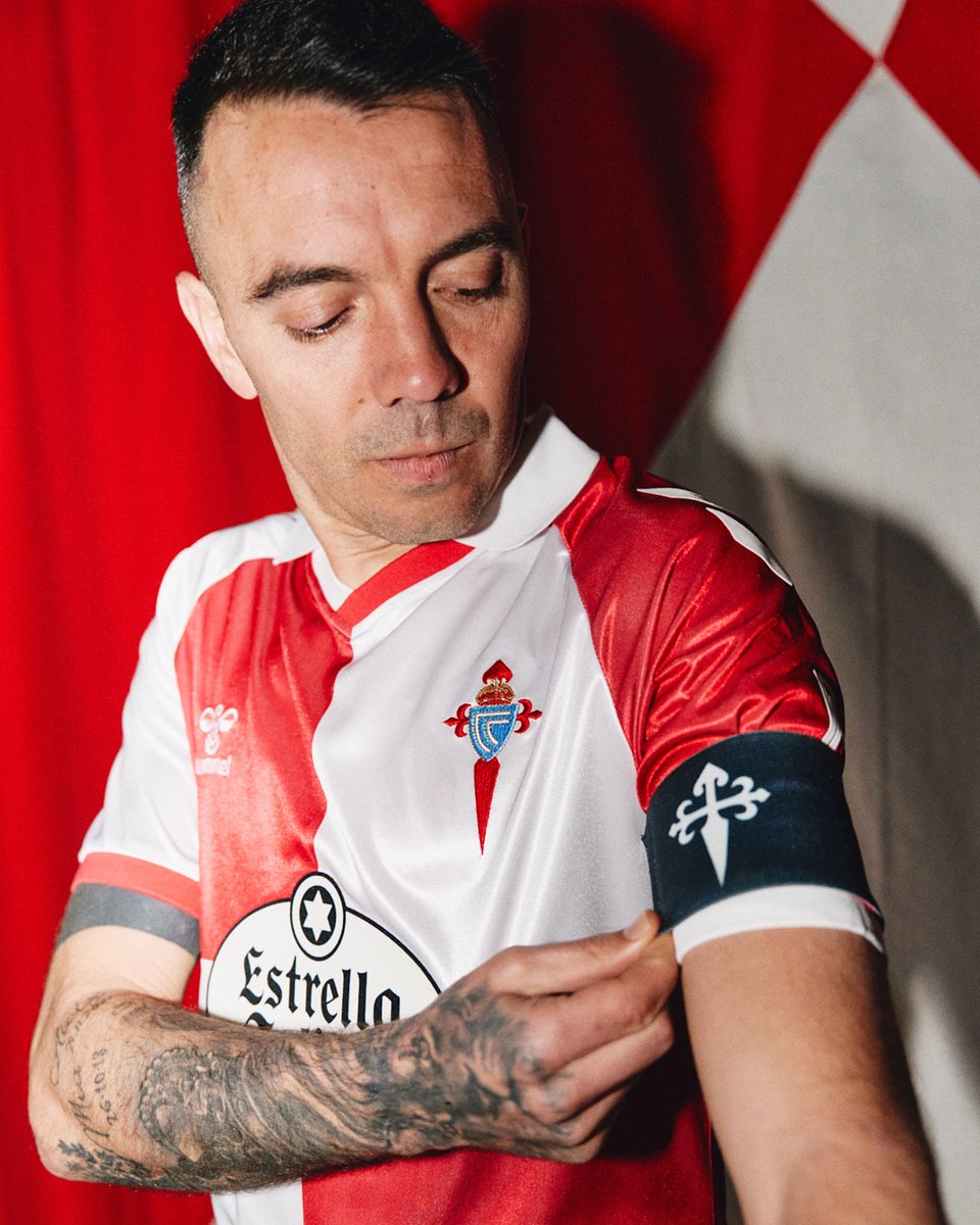 RCCelta's tweet photo. Moito máis ca unha camiseta: unha homenaxe ao episodio que marcou a historia da cidade de Vigo.

▫️ Estrea no #CeltaAlavés
▫️ Vestirémola en #LALIGARetro
▫️ Xa á venda en https://t.co/rmakaUI9Kj

@hummelspain ⋄ #RIO1923