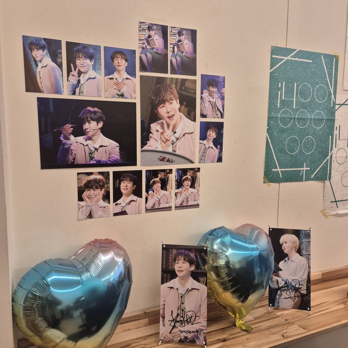 juri_ymdrecord's tweet photo. #our_golden_CHANce
#강찬_우리들의_금빛_행운
#HAPPY_CHAN_DAY
또 다른 찬배우의 세상방문 🌿
여기 꽃향기가 나는거 같아요... 생화인가 🫢❓️
심플하지만 꽉꽉 채워둔 공간에
보는 내가 다 행복해지는 기분☺️ https://t.co/06Z70ZpZun