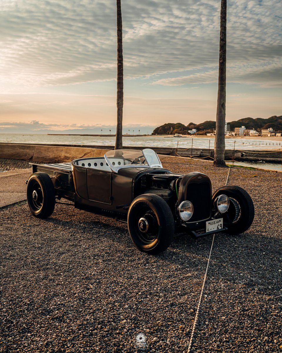 J 👁△ tweet media