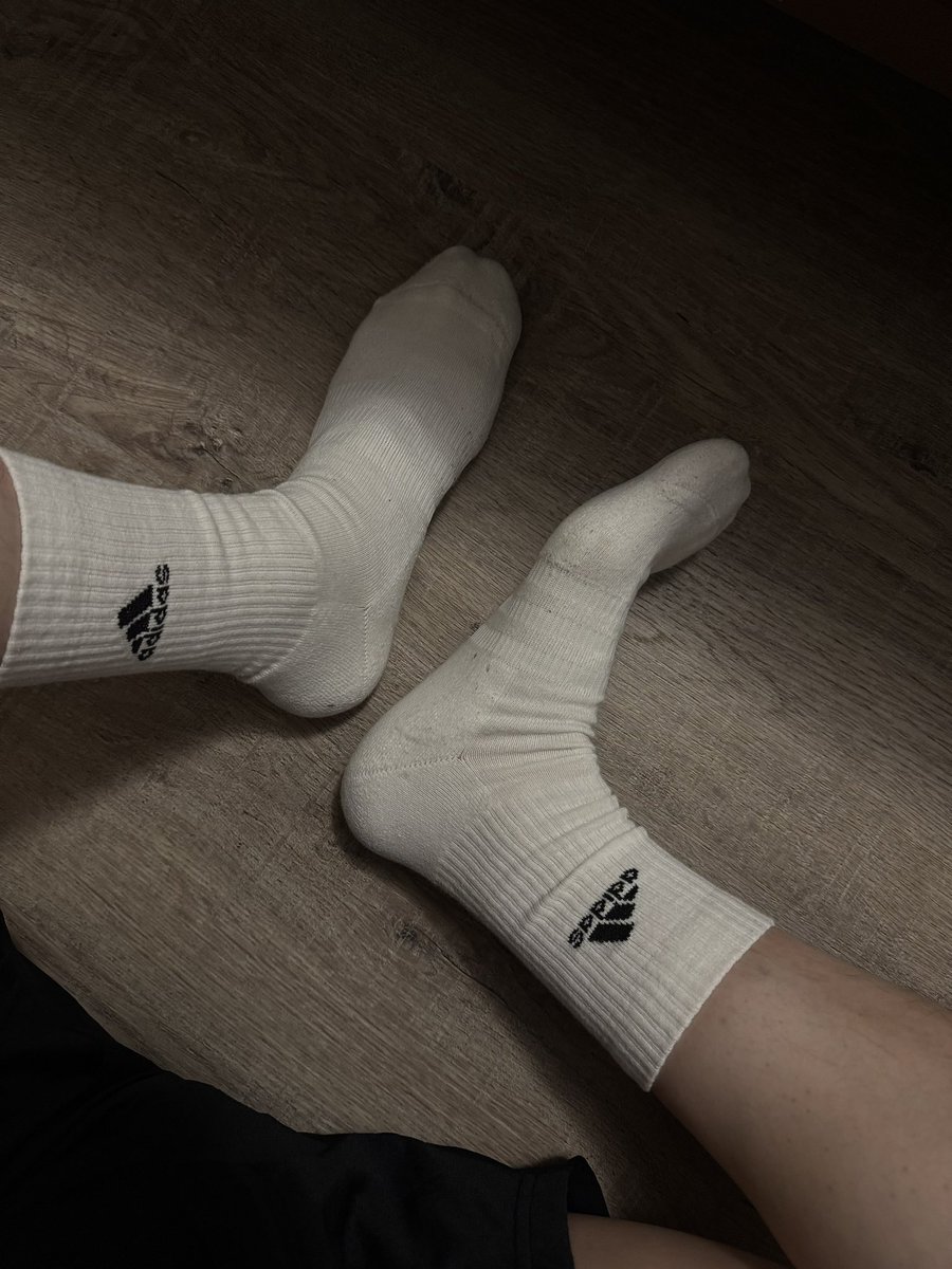 socks_joker tweet media
