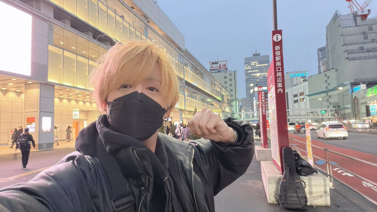 nishimura0204's tweet photo. 着いた！！ここ集合！！伝われ！！ https://t.co/mFlLUXChqH