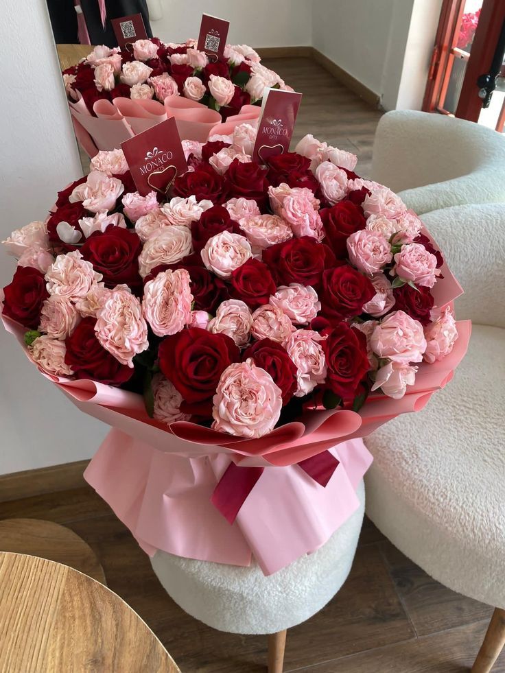 Flowers Life tweet media