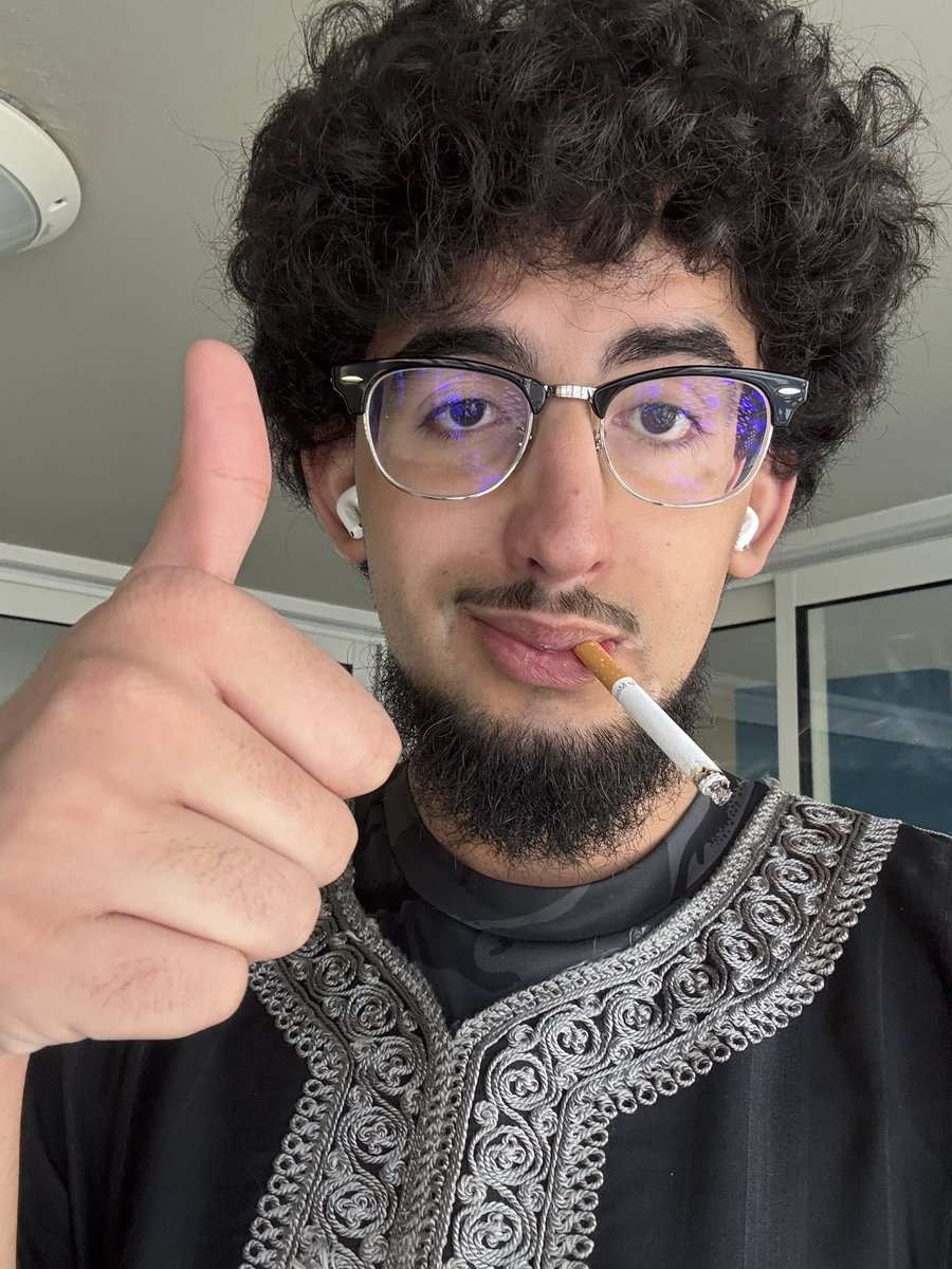 🇹🇳 tweet media