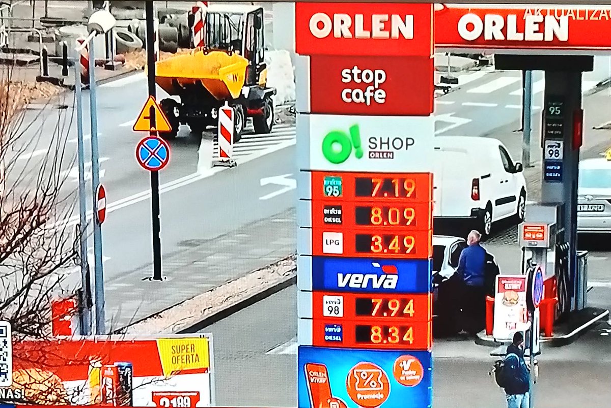 Rocky Balboa tweet media