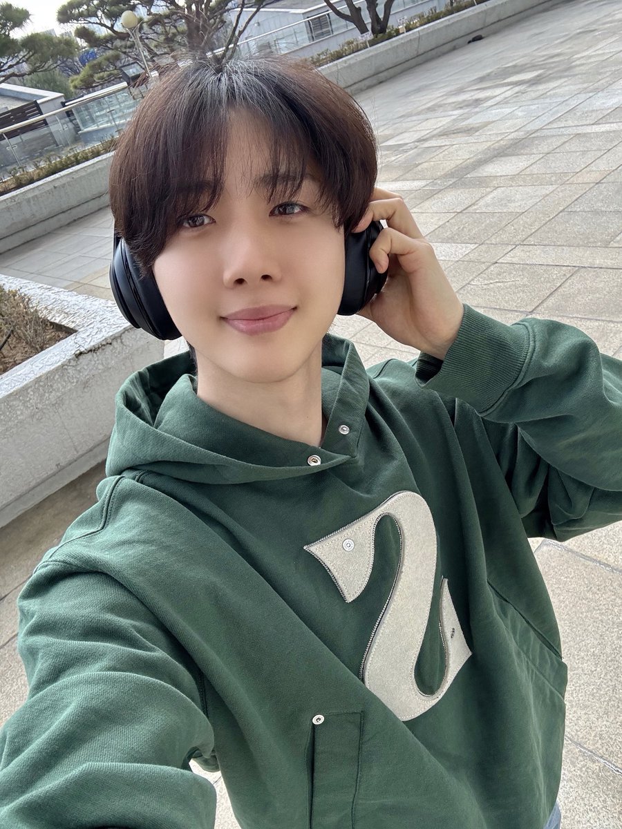 후이 (HUI) tweet media