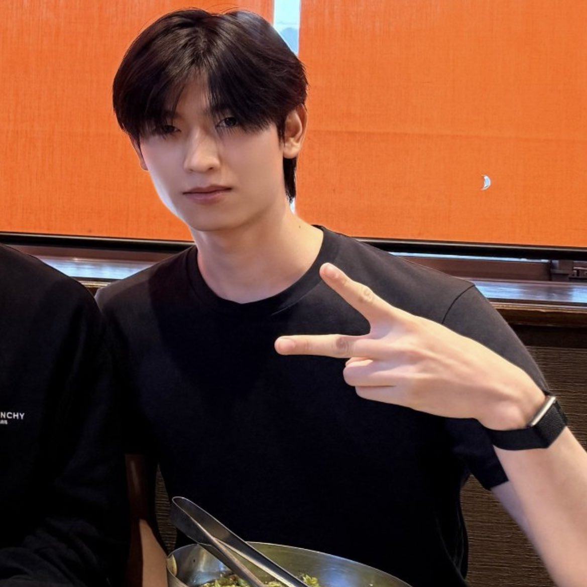 อย่าลดสเปคเพียงเพราะแค่อยากมีแฟน

สเปค :