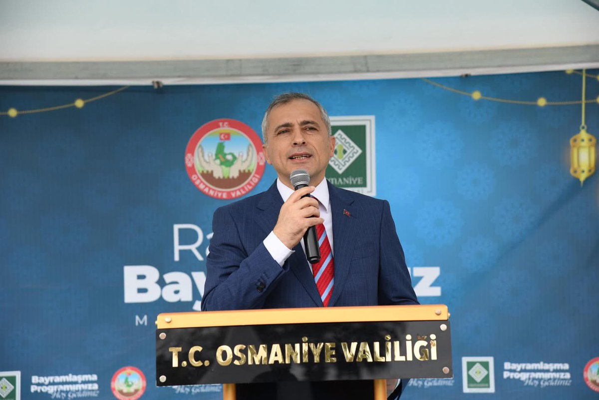 mutlusehir_osm's tweet photo. Belediye Başkanımız İbrahim Çenet, Devlet Bahçeli Meydanı’nda düzenlenen programda Valimiz Mehmet Fatih Serdengeçti ile birlikte ilimiz protokol üyeleri ve vatandaşlarımızla bayramlaştı.

#Osmaniye https://t.co/d3Y4QNmjwb