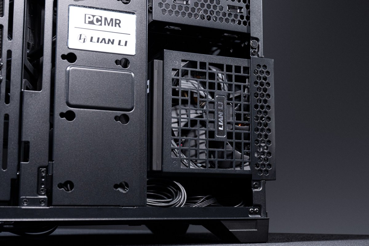 GlobalLianli's tweet image. Cool, sleek, and chic, everything you want in a case.

Cr. @pc.elegance

#lianli #case #pc