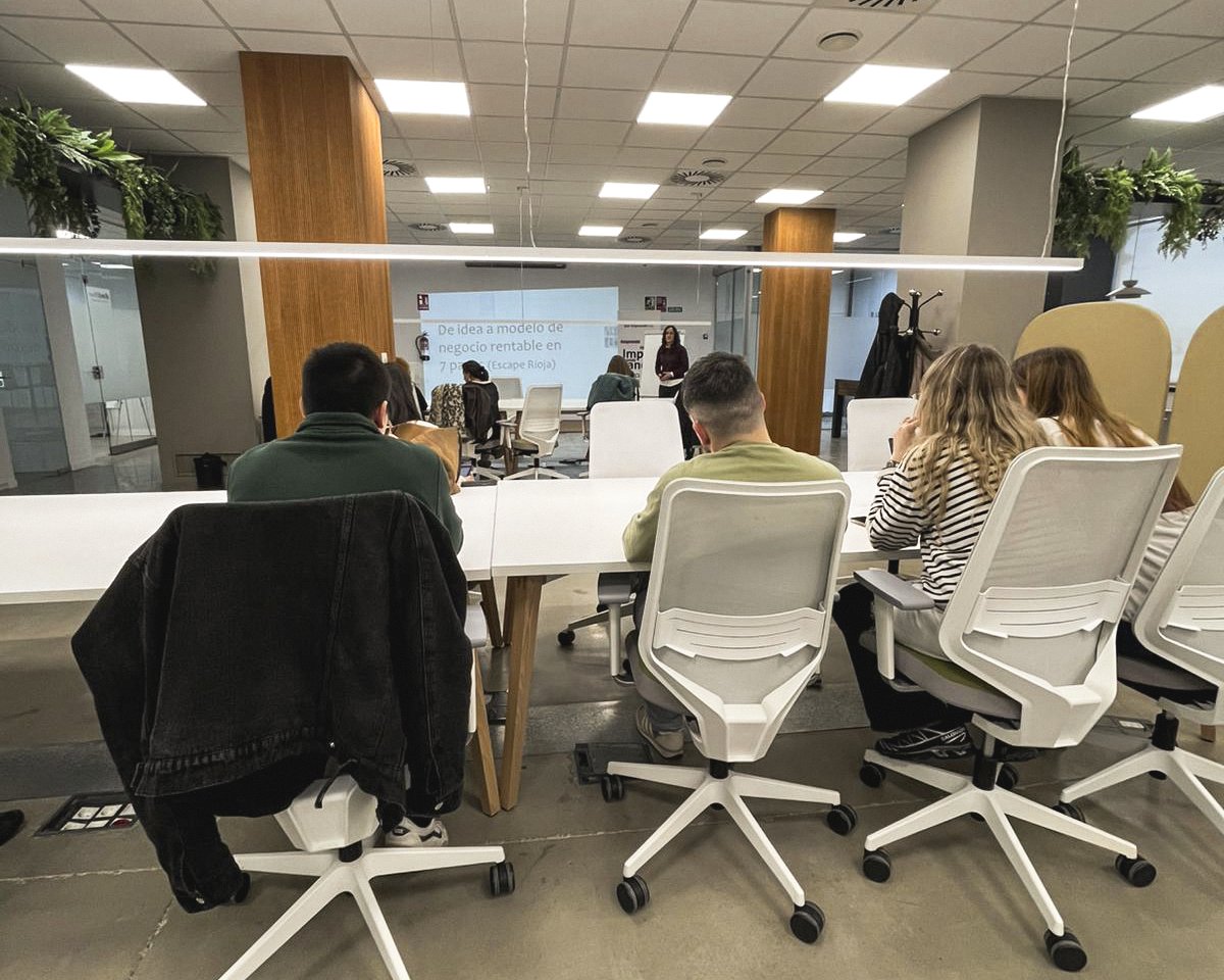 EmprendeRioja tweet media