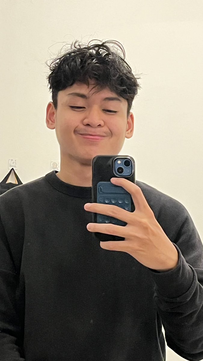 zoro juro 🍉 tweet media