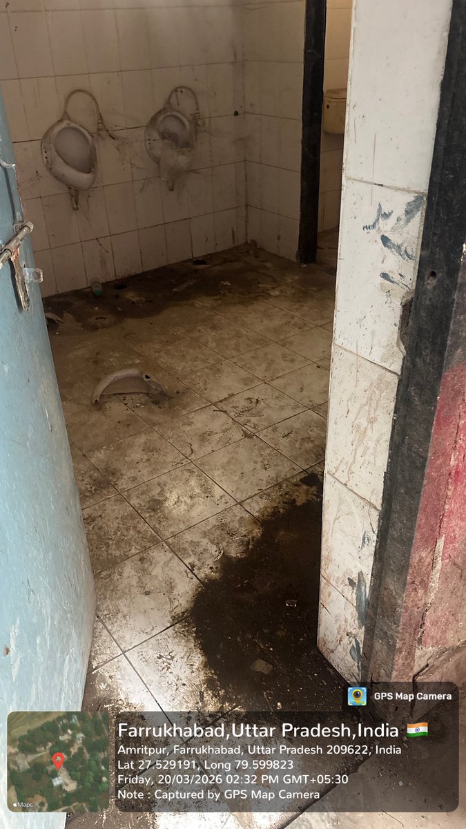 RajDahram's tweet photo. This is condition of Amritpur Tasil toilet in each month DM visits on tasildivs.@DMFarrukhabadUP @cdofarrukhabad @UPGovt @myogioffice @myogiadityanath https://t.co/WVQKS0tu0J