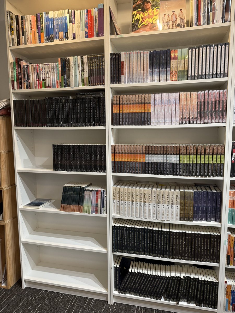 xuqnji's tweet image. #collected my liehuo 3 and rosmei shelf went from 1 to 1.25 🙂‍↕️ liehuo taking over 2 levels soon