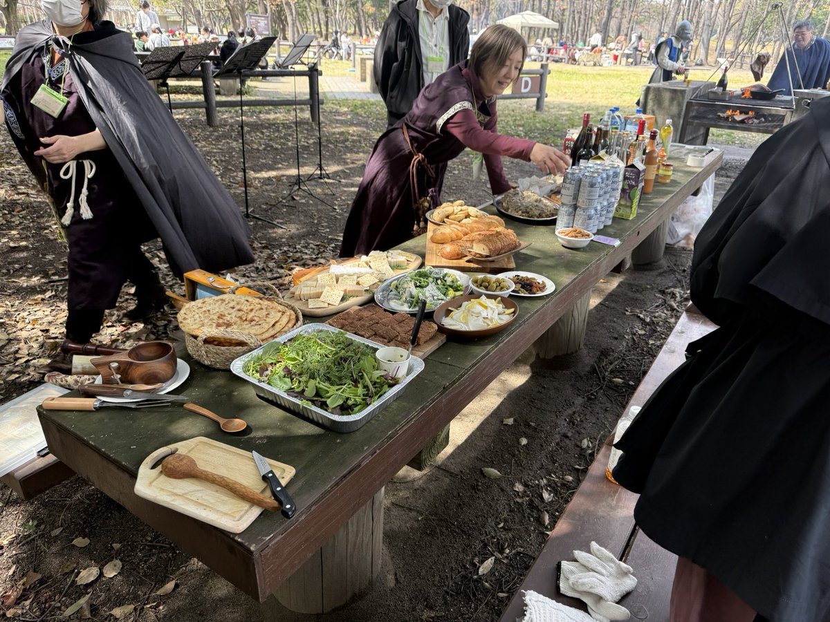 휘모 빠따김 tweet media