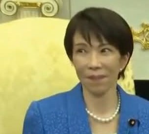 Aroka ಠ_ರೃ✒ tweet media