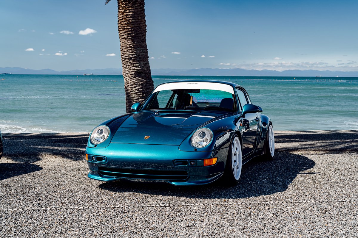 J 👁△ tweet media