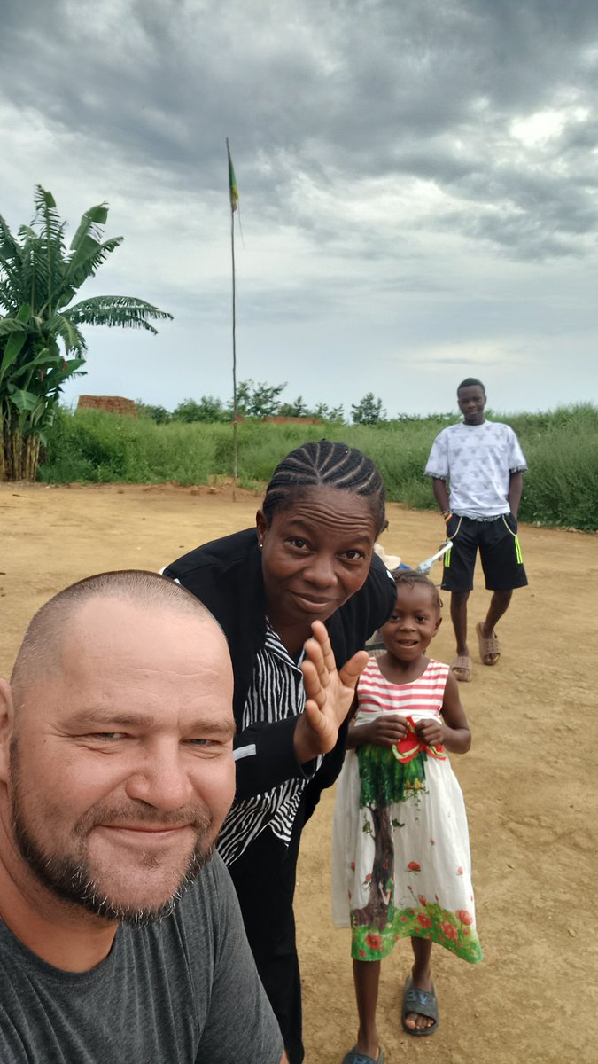 Z buta dookoła Świata tweet media