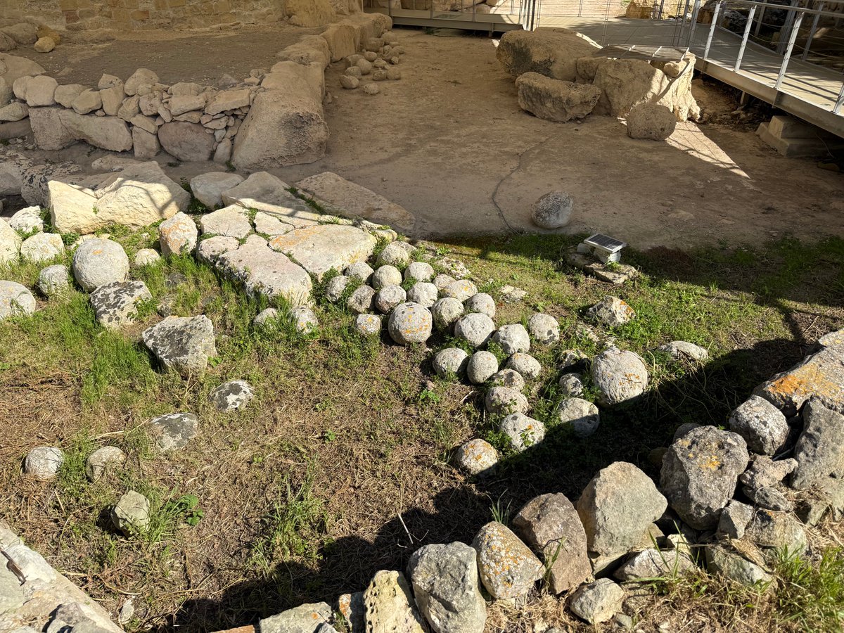 outofspace2's tweet photo. The Tarxien Temples Malta https://t.co/2yG5URDlqE