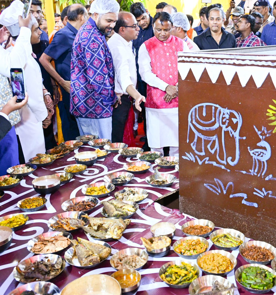 Odisha Chief Minister Mohan Charan Majhi Attends Pakhala Parba 2026 at  Pantha Nivas on World Pakhala Divas. #pakhaladiwas #pakhaladiwas2026  #cmmohanmajhi #odisha #bhubanrswar #kalingatv