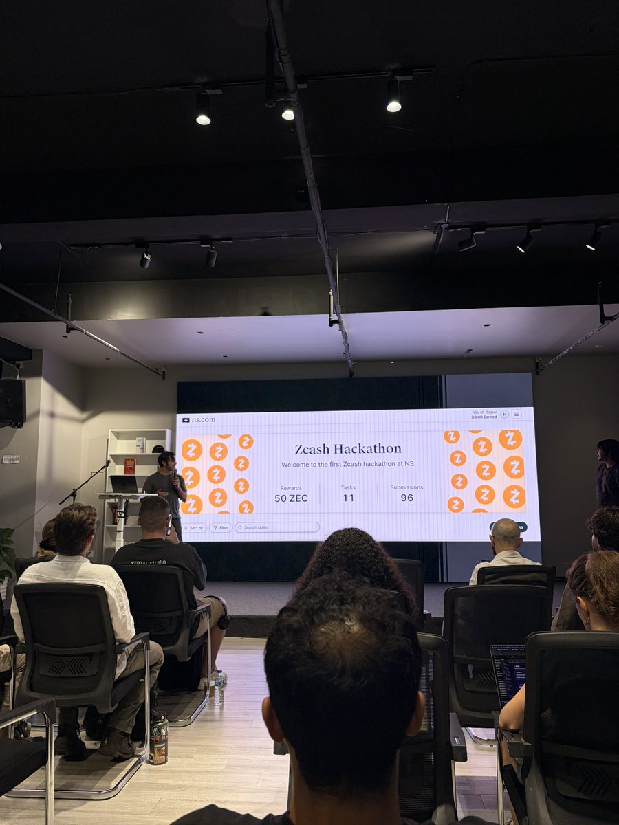 nikkideyy tweet media