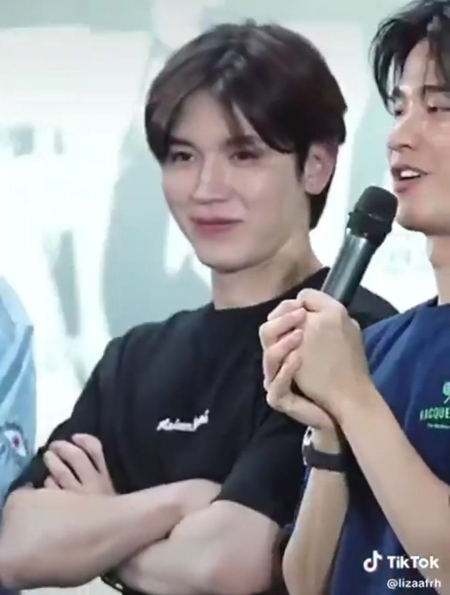 Beruang Kutub 🐶✈️ tweet media