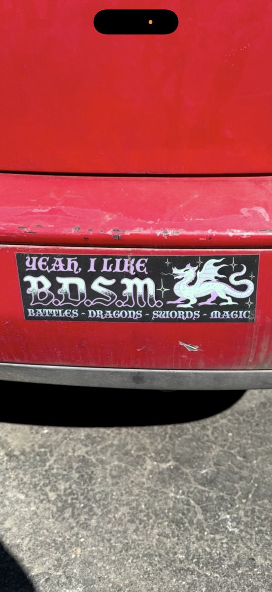 DeeMagicGurl tweet media