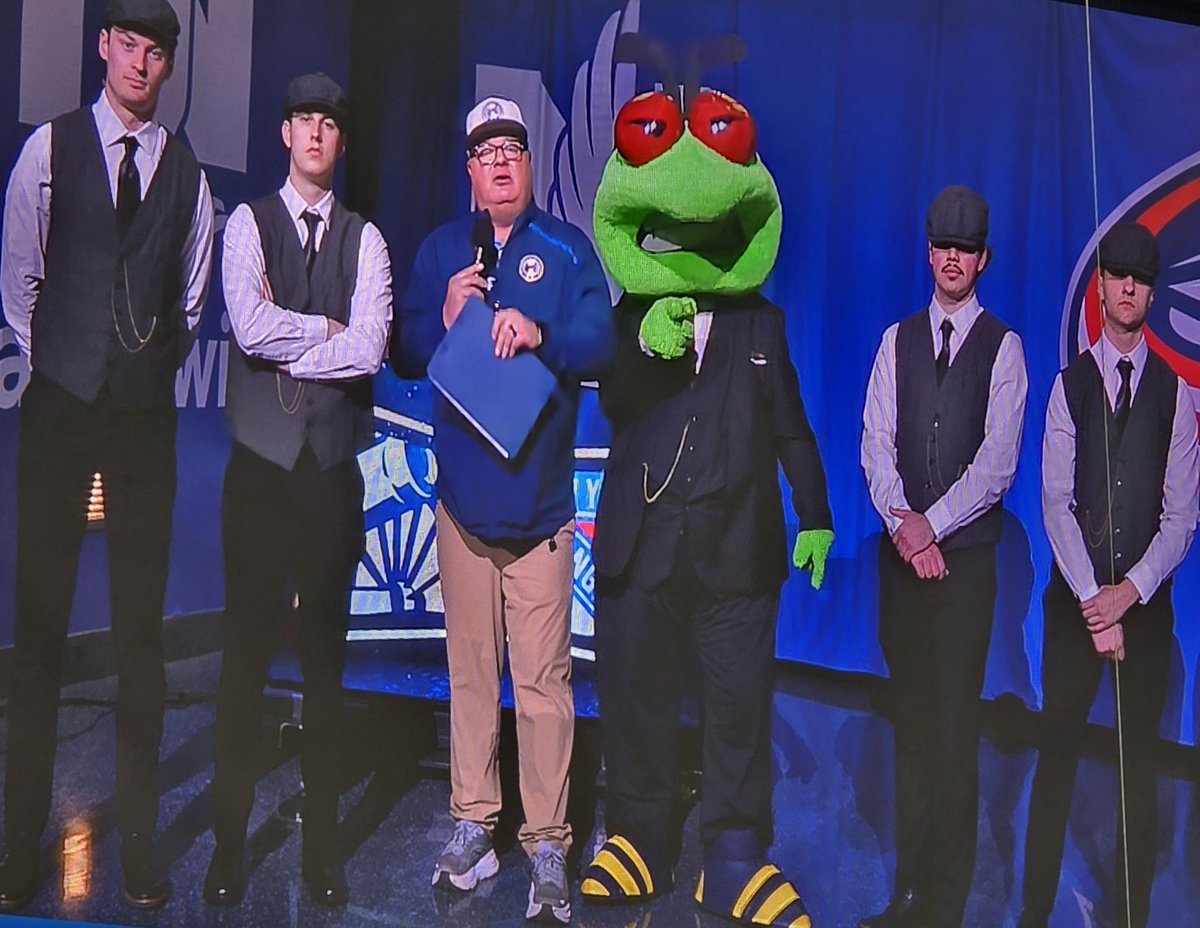 ChristinaTucker tweet media