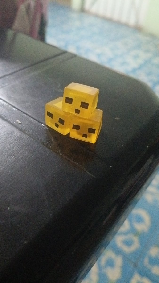 osdanlar's tweet photo. @BobicraftMC Yo ya lo conocía desde hace años, me salió en una de esas cajitas https://t.co/a3O82fU8X6