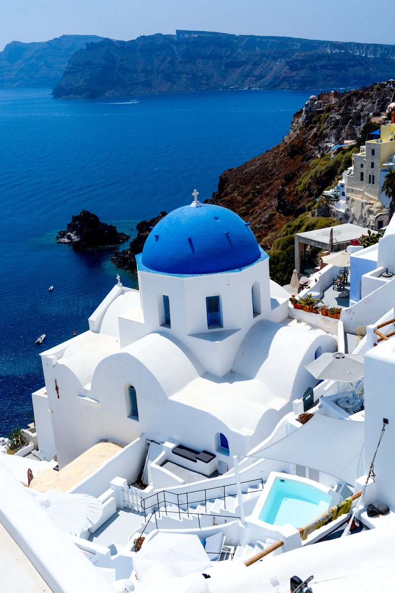 purenature_1's tweet image. Blue domes over the caldera 🏖️☀️ #Santorini