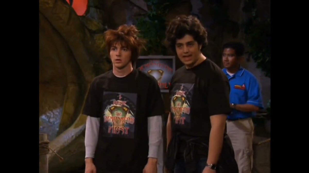 nay⁷ BTS PISARÁ TIERRAS AZTECAS🇲🇽 tweet media