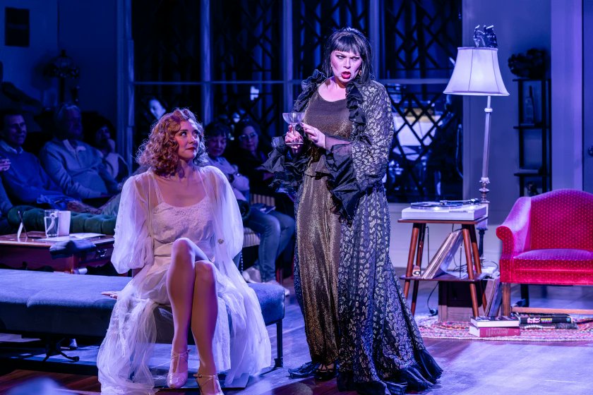 BuzzCenterStage tweet media