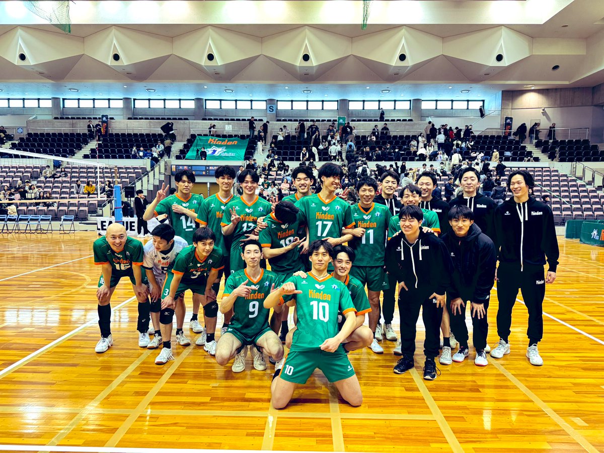 k_trinityblitzs's tweet photo. 【試合結果】

2025/26 V.LEAUGE MEN WEST

🗓 2026/3/20(Fri.)
🆚 大同特殊鋼知多レッドスター
📍 岸和田市総合体育館

1⃣ 25-20 ⭕️
2⃣ 26-24 ⭕️
3⃣ 25-20 ⭕️

10勝目🔥

明日もたくさんのご声援をよろしくお願いします‼️

#きんでんトリニティーブリッツ https://t.co/IoYR9Bhcrr
