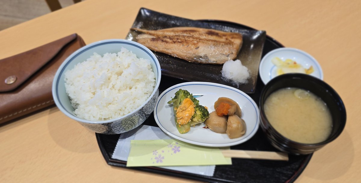 YuruginakiShouyu 𓁶𓁷𓀁𓀀𓁍𓀌𓀎𓀫 tweet media