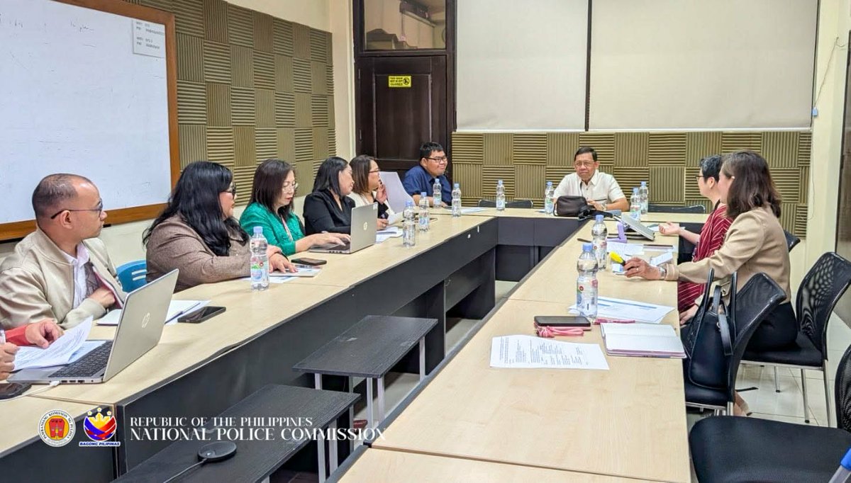 NAPOLCOM tweet media