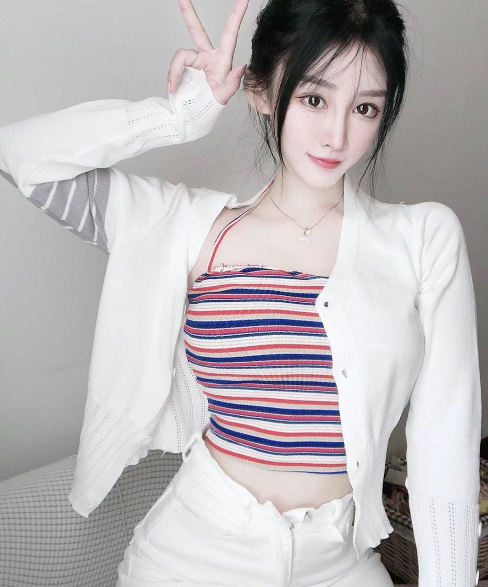 abyrd2538's tweet photo. 无锡市梁溪区西神广场

#无锡

👉甜美小助理@BlueTileProject

全以上压

#江苏

生病很可怕啊，对于一个连扎针都害怕的人来说。 https://t.co/Yc6Nb3Ip5k