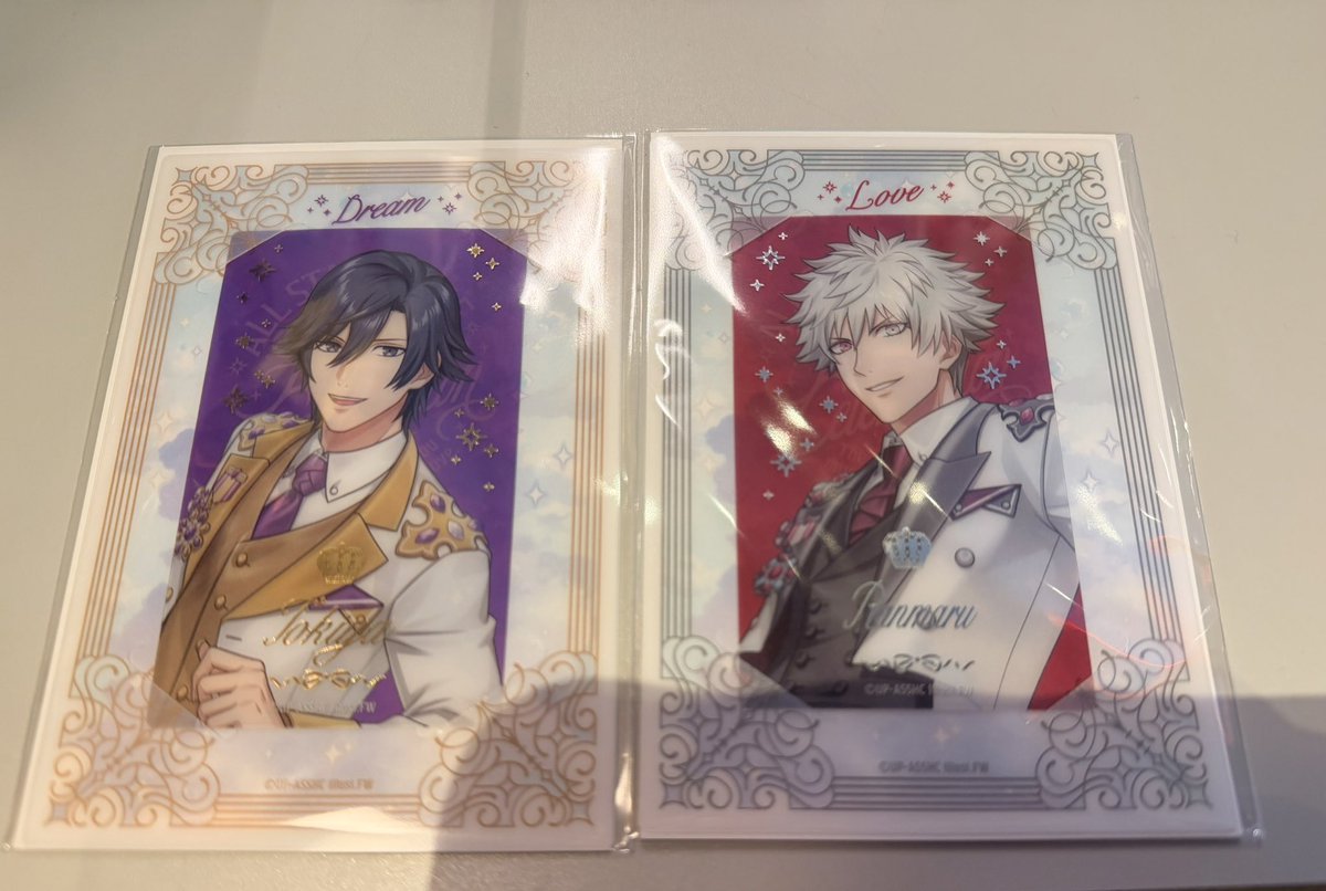 ka0128hi's tweet photo. 【譲渡】 うたプリASSHC  

ビジュカ トキヤ 蘭丸 →定価
ネックストラップ →¥500
ピンズ→¥500
特典→瑛一 瑛二 ナギ 大和¥500
銀テ→ヘブンズ夜¥500

銀テは特典含む複数で譲渡可能です。ケースのご用意お願いいたします。
本日夜公演前まで手渡し可能。
よろしくお願いいたします。 https://t.co/OPeaUjyQkL